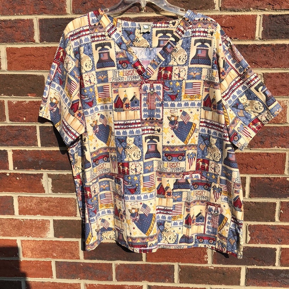 Cottonality Natural Comfort Patriotic Scrub Top